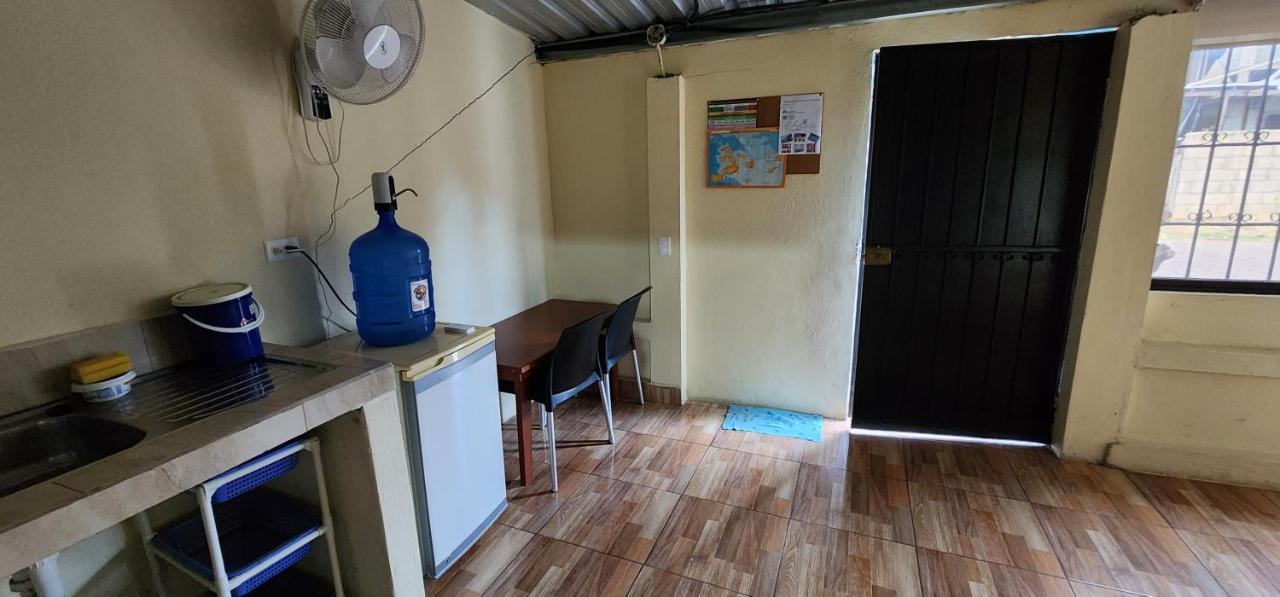 Appartamento Departamento Amoblado Starlink -Pto Ayora Puerto Ayora  Esterno foto